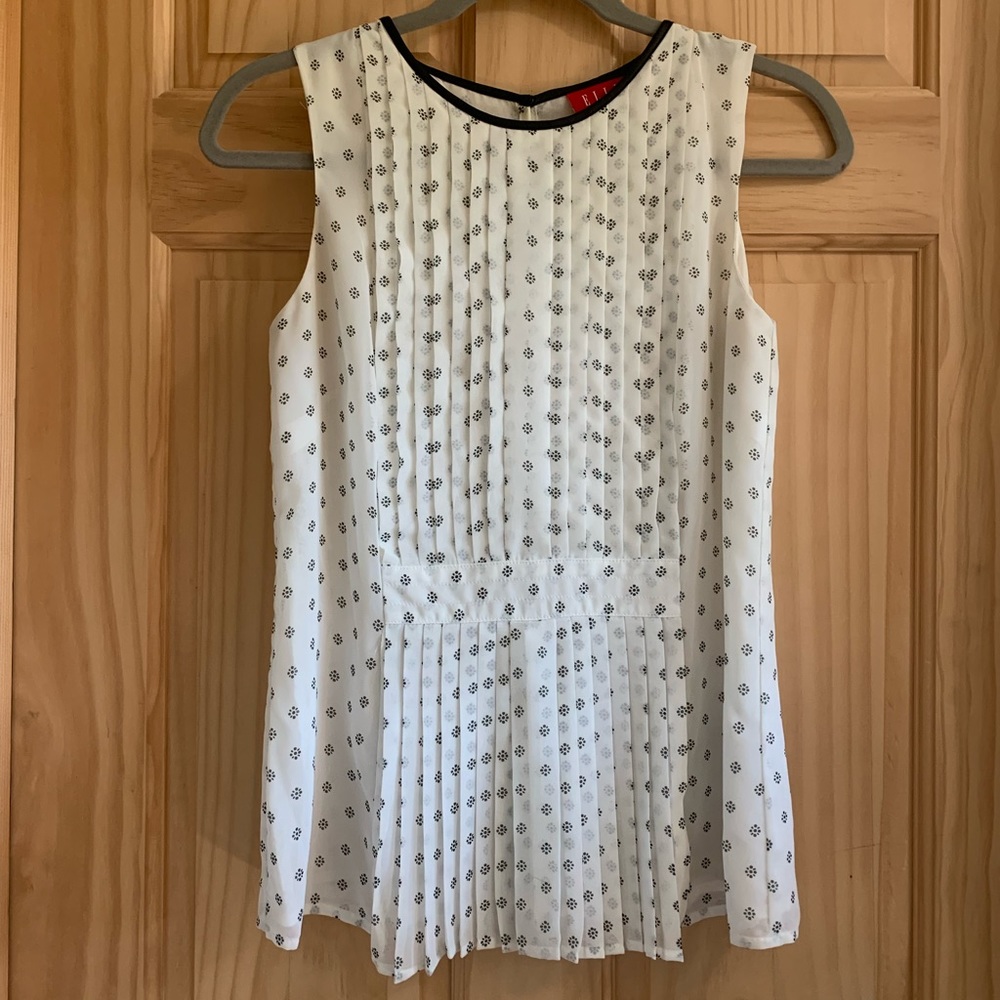 Elle sleeveless sheer blouse with liner